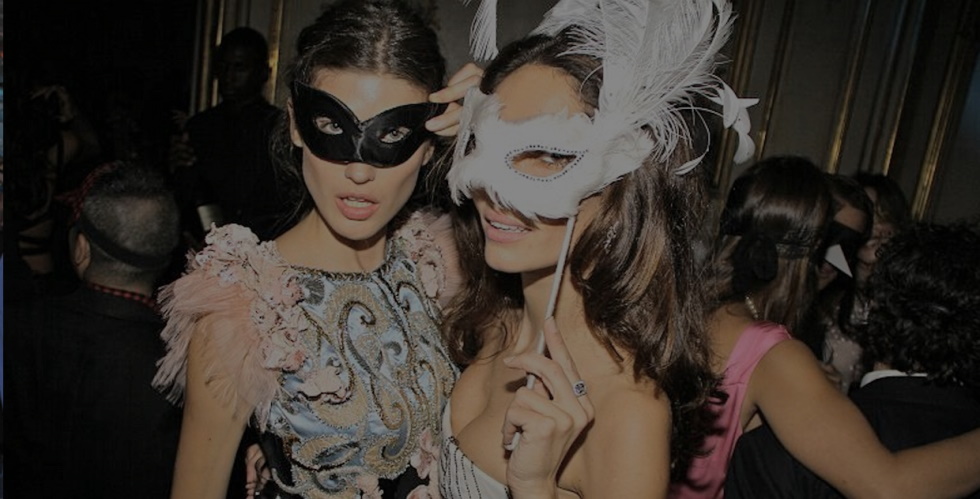 masquerade party mask tips